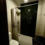 Airport Express: Private Bath & Self-check Retreat * Mqabba